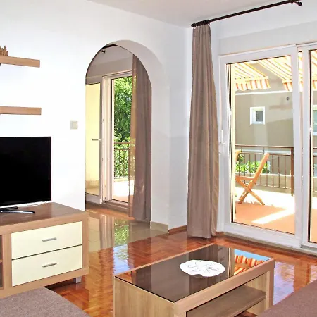 Luka - Nov103 By Interhome Apartment *