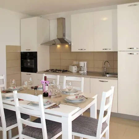 Luka By Interhome نوفي فينودولسكي