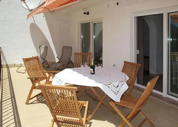 Luka By Interhome Appartement